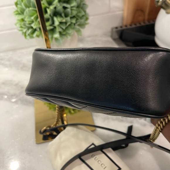 Authentic Black Gucci Marmont Mini. - Picture 7 of 9